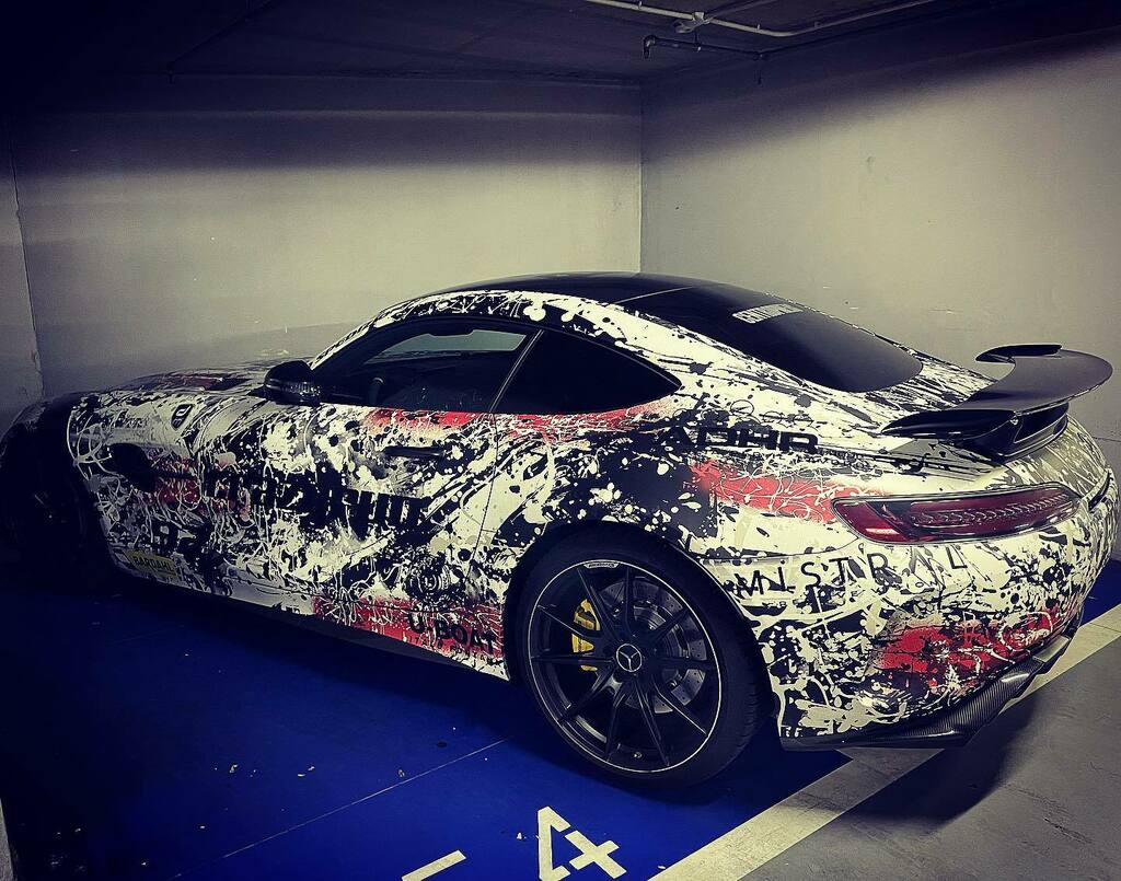 alexf65's tweet photo. Why not? #amggt #v8 #wrap #petrol #lifeisone #feelgood #enjoy #gretaiscoming https://t.co/LInHqyApXA https://t.co/3FvkXWNs19