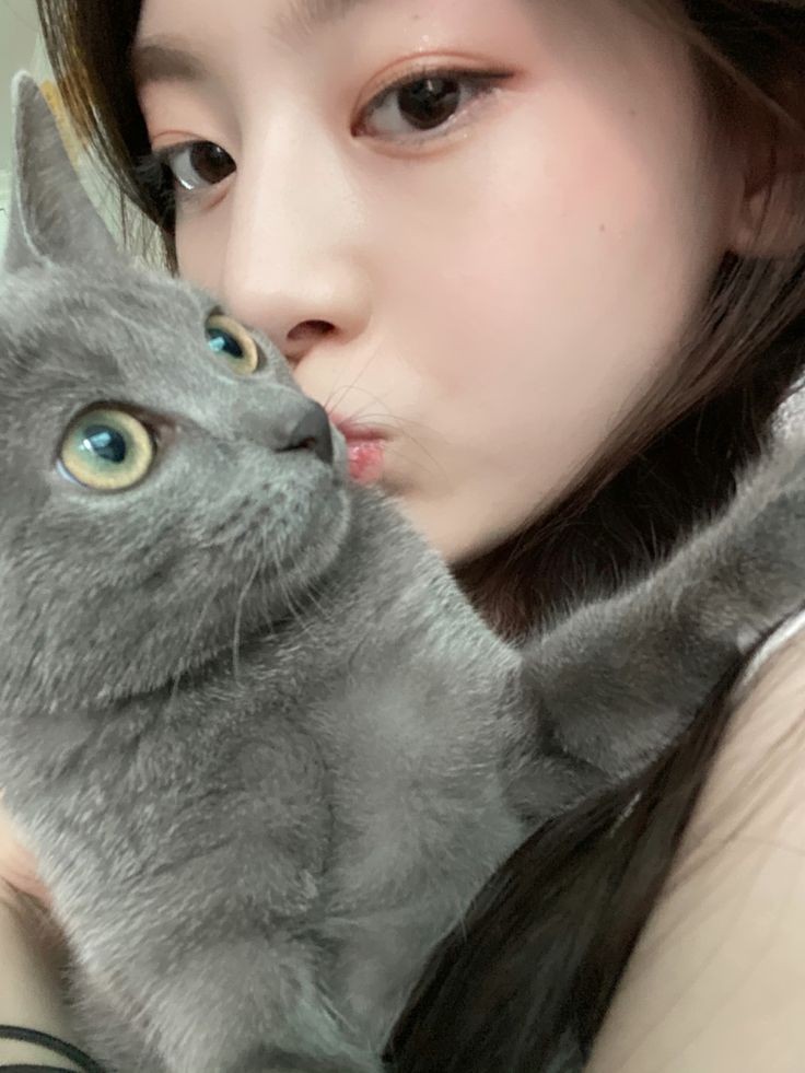 – DSS !! (@dailyseeunselca) on Twitter photo 