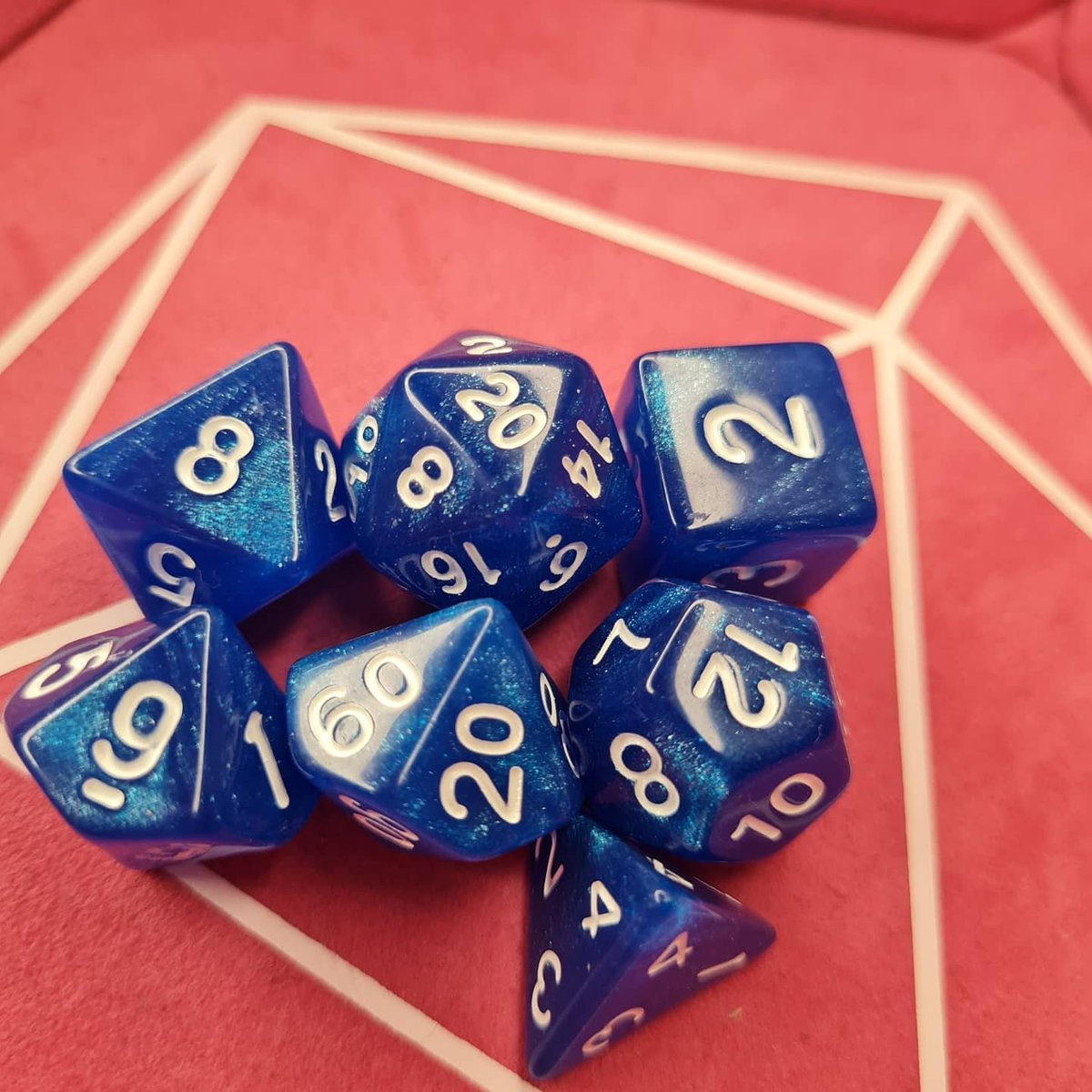 HeyDadaDesigns's tweet photo. D is for Dice and E is for Etsy
I forgot to post last couple days as I was so busy. D is for Dice and E etsy. We have Dice bags and Dice shaped wax melts, available on etsy and the website
Etsy
https://t.co/TJsnsla1r9
Website
https://t.co/DPAXHppyLo
#waxmelts #dnd #ttrpg #etsy https://t.co/fr1eRoKHBO