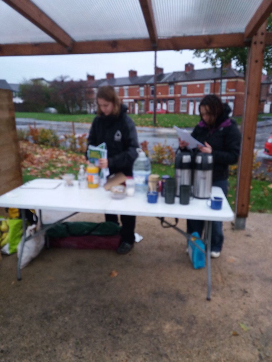 MCCArdwick's tweet photo. At West Gorton community park litterpickers ready first litterpicking event for friends of the park group #community #litter @GroundworkGM @growgreenMCR https://t.co/9QndLKecTk