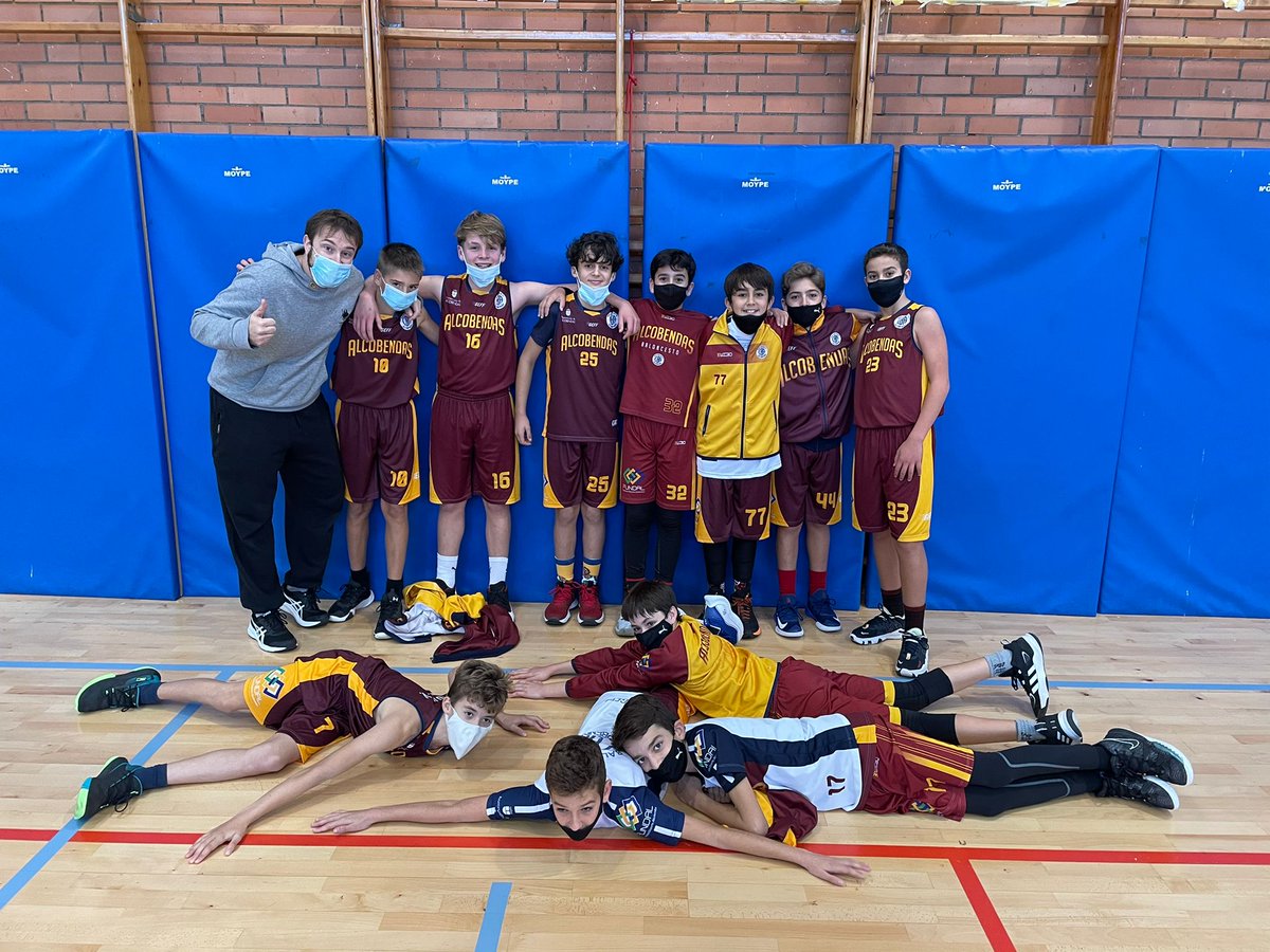 cbalcobendas's tweet photo. #CanteraCBA ⛹️♀️⛹️♂️ | Los chicos del #PreInfMas se llevan el triunfo (54-3) contra @EstuCantera. ¡Bravo!
#SienteElGranate https://t.co/KMYf5KzLol