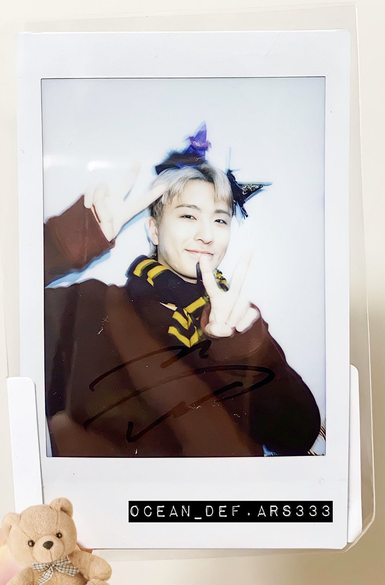 Ocean_ars333's tweet photo. 메이크스타2 사인 폴라로이드💕

#Youngjae   #영재  #Ars   #COLORSfromArs   #Vibin  
@YOUNGJAExArs @GOTYJ_Ars_Vita https://t.co/85wGtPlG0r