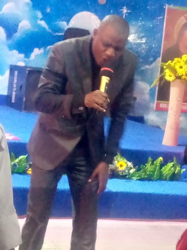 IGNewman's tweet image. I connect the poor on this ground to the grace on the rich. You will prosper. I connect the sick to the grace on the healthy. You shall recover
Ministering:Fr Emmanuel Nwachukwu
#EvangIGNewman
#GodCannotLie
#MountaintopPrayer
#2021InternationalConference
#2021AngelicAnnouncement