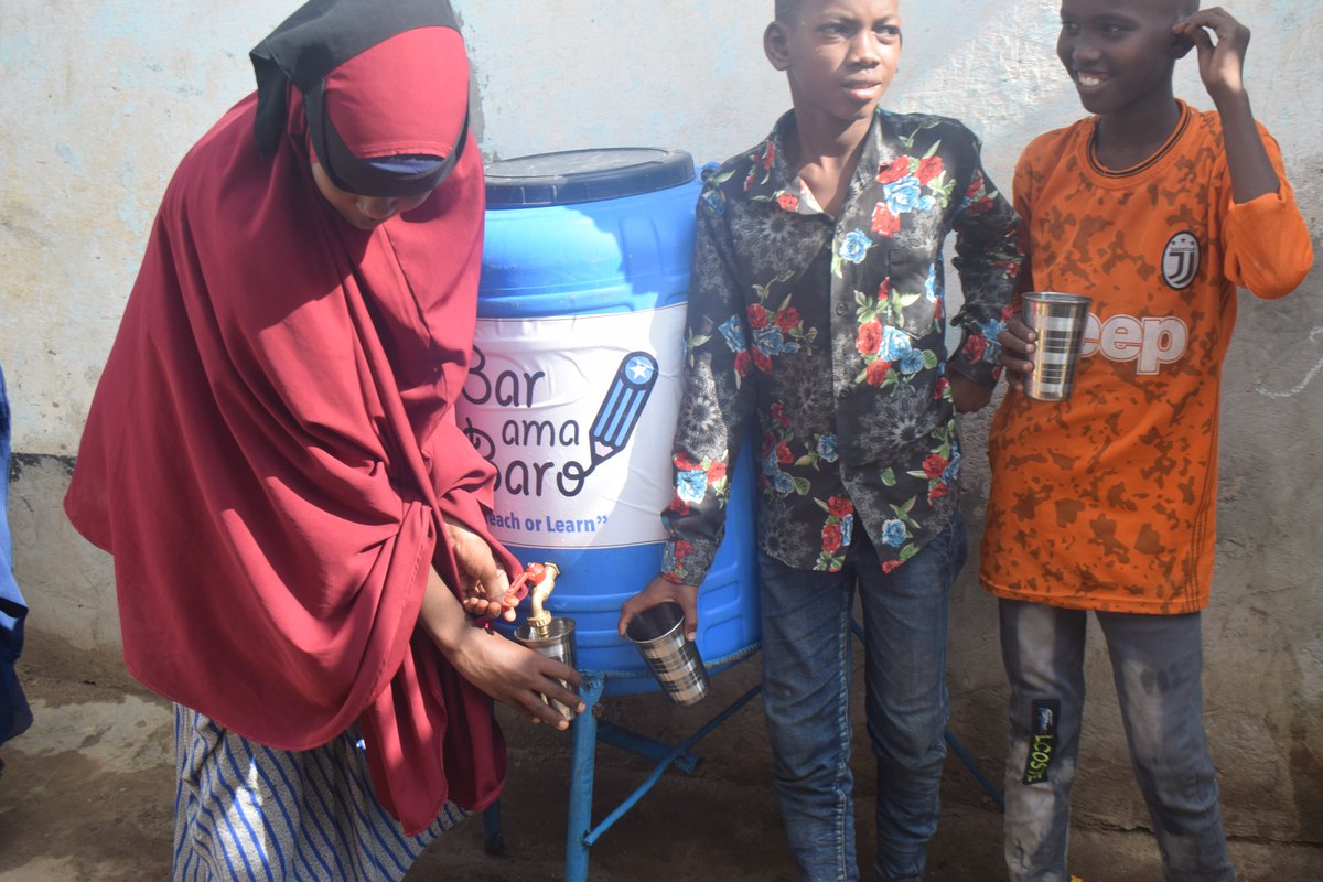 HanoAcademy's tweet photo. “Most of the students had to go to the school neighbors to drink some water because, we don’t have water at the school,” said Yasin Banow who is one of our @USAIDBarAmaBaro Schools teachers. 1/2
#water #school #teachers #BaramaBaro #TeachorLearn #construction #safewater https://t.co/RPyMyAvcmH
