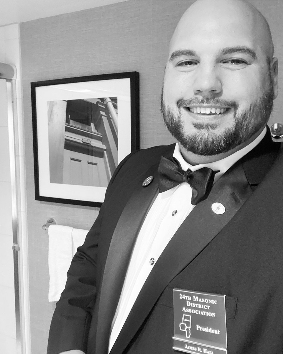 TheTravelingMa5's tweet photo. “Looking good Billy Ray!
Feeing good Louis!”
(How I felt before the first dinner at Grand Lodge 2021)
Episode 20: Grand Lodge 2021 out now!
Extra props if you know the movie!!
#freemason #brother #SaturdayMorning #SaturdayVibes #tuxedovibes #goodvibes #feelinggoodlouis https://t.co/459UPkEqo8