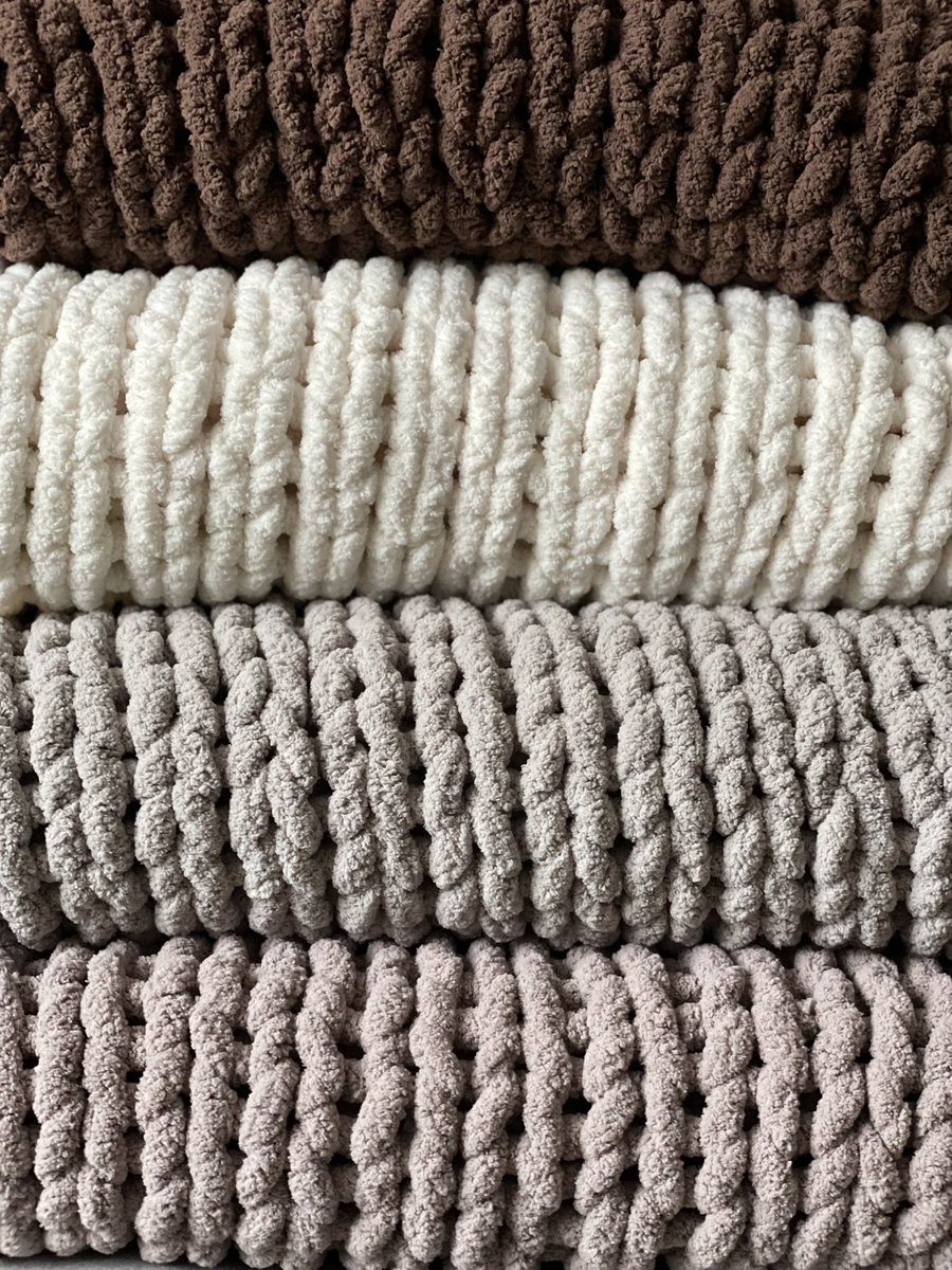 offbyheart43's tweet photo. The best cozy blankets are available now for Christmas! Have you placed your orders? https://t.co/YfgBdtfipE