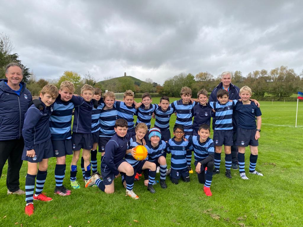 wellingtonsch1's tweet image. Great to see our Year 6 footballers having a couple of games at Millfield #excellence #oustandingrelationships #loveoflearning @wellington_spw