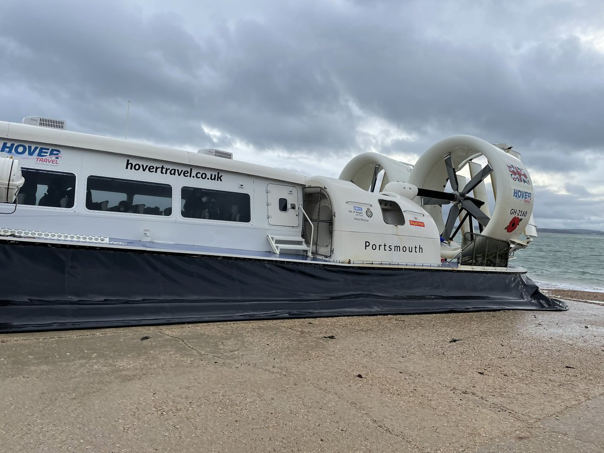 SimonZev's tweet photo. Now onboard the world’s only commercial passenger hovercraft service*
Next stop Ryde. Huzzah! 💨 🌊🤩
#HoverLife #FerryLife #TrainLife #SolentShenanigans
*say Hovertravel https://t.co/0mHQypN3dA