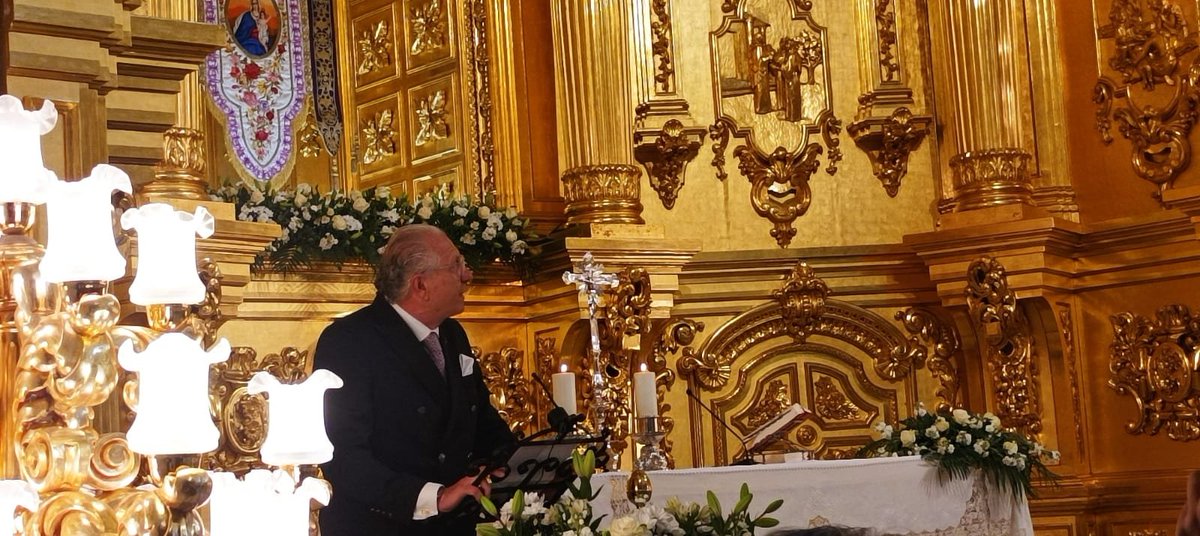 Emotivo acto de nombramiento como Presidente de Honor de nuestra cofradía a D. Lázaro Soto Muñoz. Muchas gracias por tus años de trabajo y enhorabuena por este merecido reconocimiento.