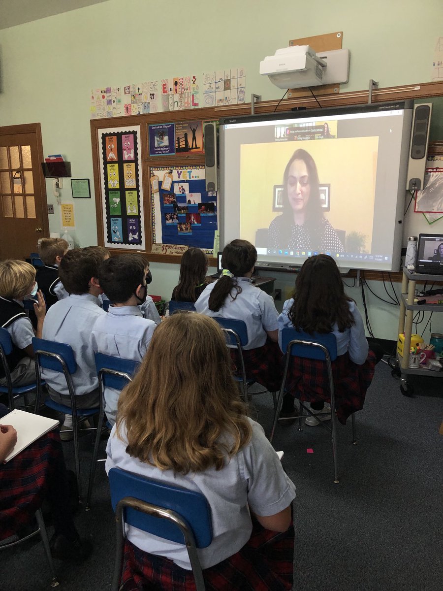 What a day in Room 208! We got to spend time with ⁦@sitawrites⁩ learning all about her inspiration and writing process. Icing on the cake was having her read us her book “Birds of a Feather” #KidsNeedMentors