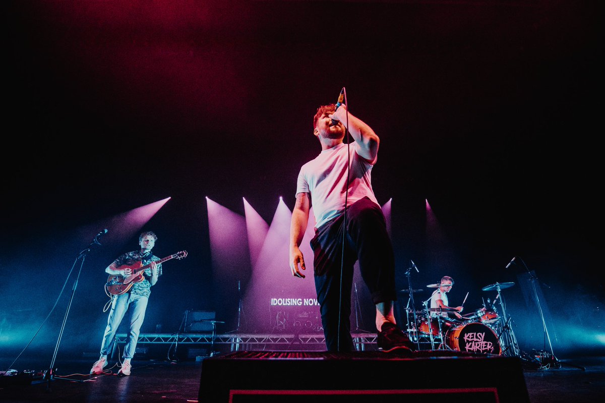 Last night blew my mind, playing to such a huge, amazing crowd 🤯 THANK YOU MANCHESTER 🔥 And thank you so much to <a href="/thehunnaband/">THE HUNNA</a> for having us on this tour 💜 📸: <a href="/jake_haseldine/">Jake Haseldine 📸</a>