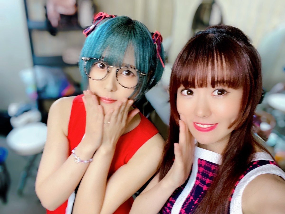 anju_nagai_'s tweet photo. 大阪定期ライブ❣️❣️❣️
着てみたかったうのちゃんの衣装着ました😄✌️✨
私の衣装はるいちゃんが着てくれたよ～☺️
今日も楽しかった💕💗💕 https://t.co/qYnWhcxcSM
