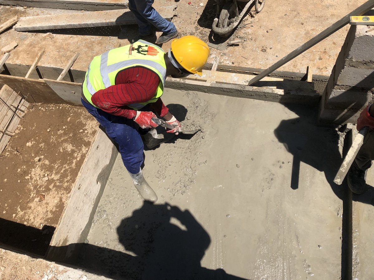 AmiciBuild's tweet photo. External works…casting Concrete steps…#TeamAmici https://t.co/68ESfdAjiN