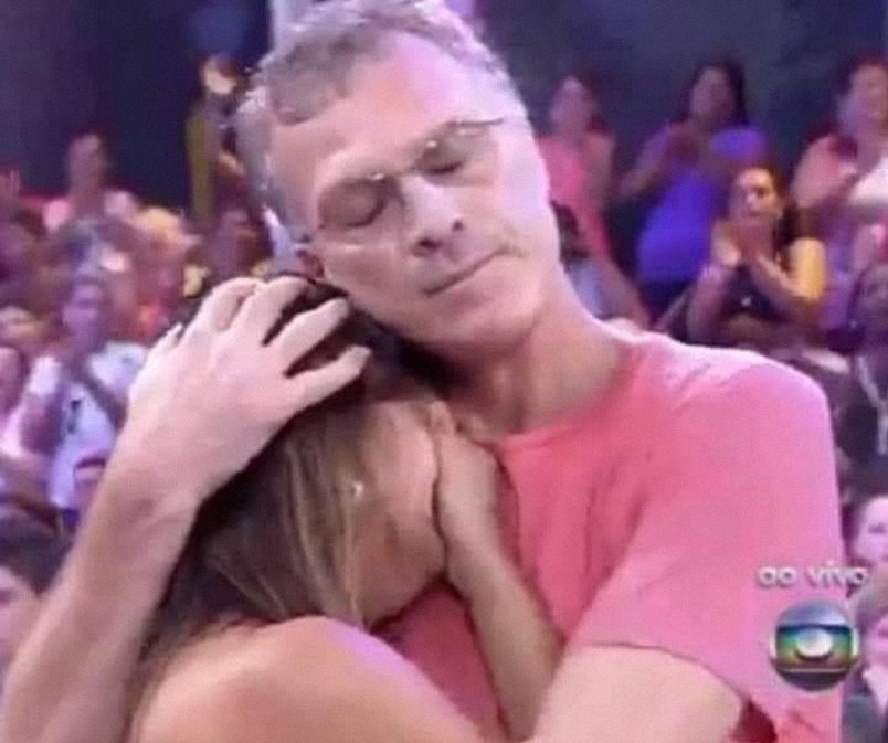Marcell83366589's tweet photo. Na hora que Henrique e Juliano, Maiara e Maraisa, Murilo Huff começar a soltar as homenagens, eu vou morrer de tanto chorar #LutoMariliaMendonca https://t.co/FWhDAf2IS3