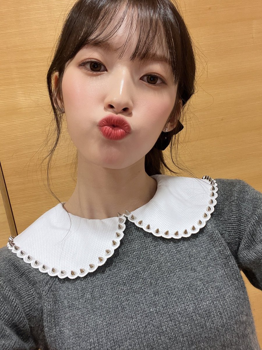 [#OHMYAir] 🐰: 낰낰,, 제가 참견해도 될까요? 😍: 우리 아린이는 두드리지 않아도 된단다💕 잠시 후 11시 10분, 'MBC 전지적 참견 시점' 에서 토요일 저녁 함께해요‼️

#오마이걸 #OHMYGIRL #OMG #아린