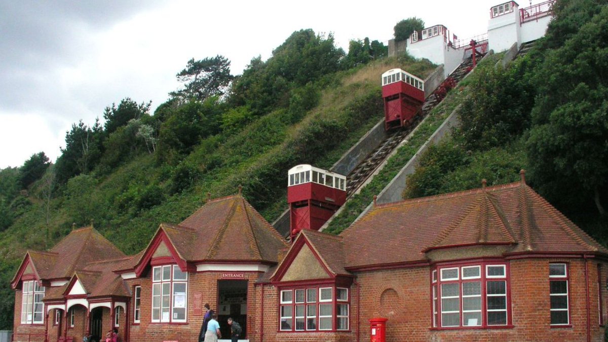fstonehythedc's tweet photo. 👍 We welcome news that the future of one of the area's best-loved heritage sites is looking secure.

👛 The Leas Lift has been awarded a development phase grant of £344,828 from @HeritageFundUK.

ℹ️ More information here ➡️ https://t.co/9yTkih0US2 https://t.co/S4me0kAGPM