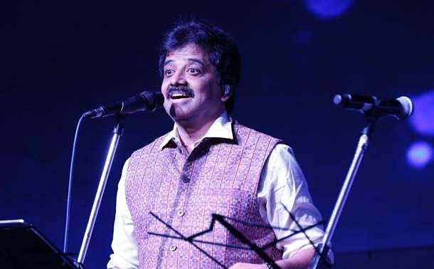 FiveStarEntert1's tweet photo. Happy Birthday, To @singersrinivas 

https://t.co/eF8iZ8CG8S

#HBDsrinivas #HappyBirthdaysrinivas #srinivas  #FiveStarAudio https://t.co/ur8dl0uwBI