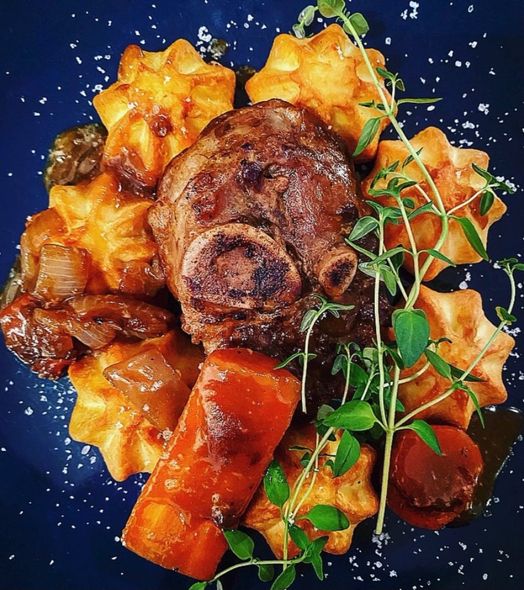 sguetg's tweet photo. Osso Buco served with Duchess Potatoes📍🧑‍🍳🙏🏻🤙🏻 #Cooking #Food #Kitchenlife https://t.co/dWNUGzqlIW