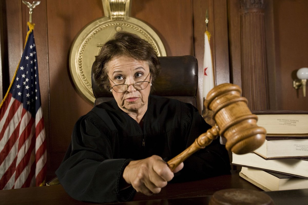 PanParagraf's tweet photo. As I start missing my judge career I've decided to make a kind of public trial for @Terra_Land and prepare the case for the community - the members of the jury to decide.

J: All rise. The prosecution, are you ready to begin? 

/1 https://t.co/JJfmz8IPpQ