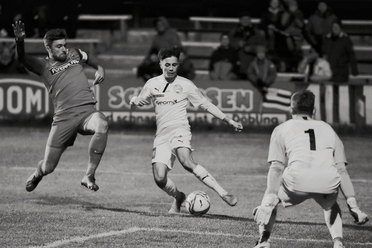 WienerSportClub's tweet photo. Fotos vom Unentschieden gegen die Admira Juniors. Dank des Auswärtssiegs letzte Woche reicht das 2:2 zum Aufstieg in die 2. Runde des Ostliga-Cups. #WSCADM #RLOCup https://t.co/DoXXuU4CLE
