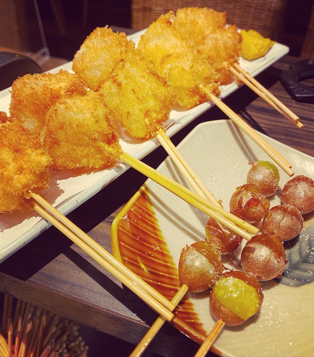 EmEyj8's tweet photo. 今日は、

焼き鳥食べに来たよ！

写真は揚げてあるやつ
だけど、

焼いたヤツも
ほんとに美味しい！！☺️

焼き鳥たべてると
お酒飲みたくなる‼️

#焼き鳥
#栄 https://t.co/xLOr7FTmSj