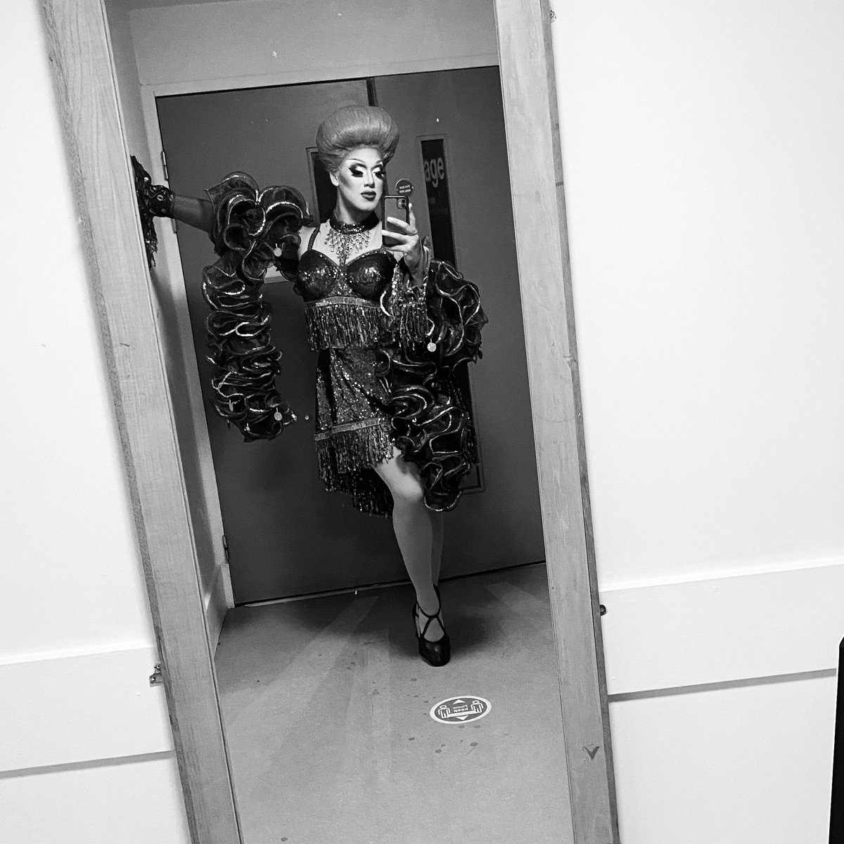 Last stop for <a href="/PriscillaTourUK/">Priscilla Queen of the Desert UK Tour</a>. So happy to be going out to the sound of a roaring Glasgow audience- just let me hear them singing “I Will Survive” one last time ❤️🧡💛💚💙💜🖤🤍🤎