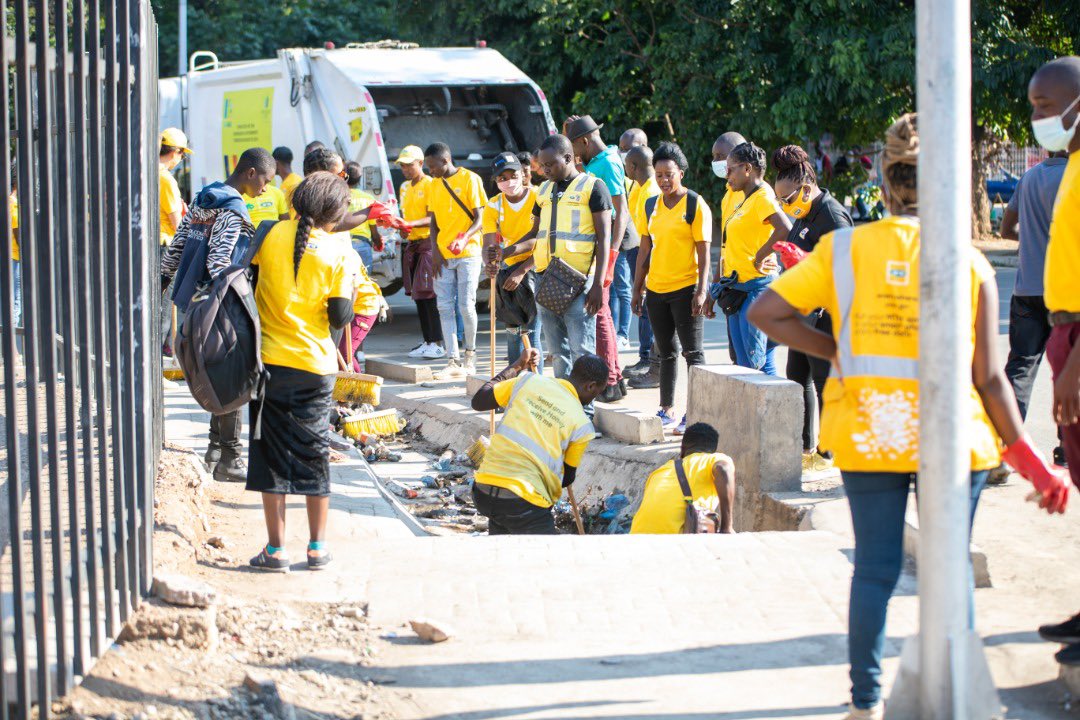 Bart Hofker (@barthofker) on Twitter photo Working shoulder to shoulder this morning with Lusaka Mayor <a href="/Chilandochitan1/">Chilando Chitangala</a>, MTN Zambia Foundation Chair <a href="/RoseSibisi/">@RoseS</a> and many volunteers from <a href="/MTN_Zambia/">MTN Zambia</a> and aYo Zambia cleaning streets and drainages to keep Lusaka green, clean and safe. We are #GoodTogether Working shoulder to shoulder this morning with Lusaka Mayor <a href="/Chilandochitan1/">Chilando Chitangala</a>, MTN Zambia Foundation Chair <a href="/RoseSibisi/">@RoseS</a> and many volunteers from <a href="/MTN_Zambia/">MTN Zambia</a> and aYo Zambia cleaning streets and drainages to keep Lusaka green, clean and safe. We are #GoodTogether