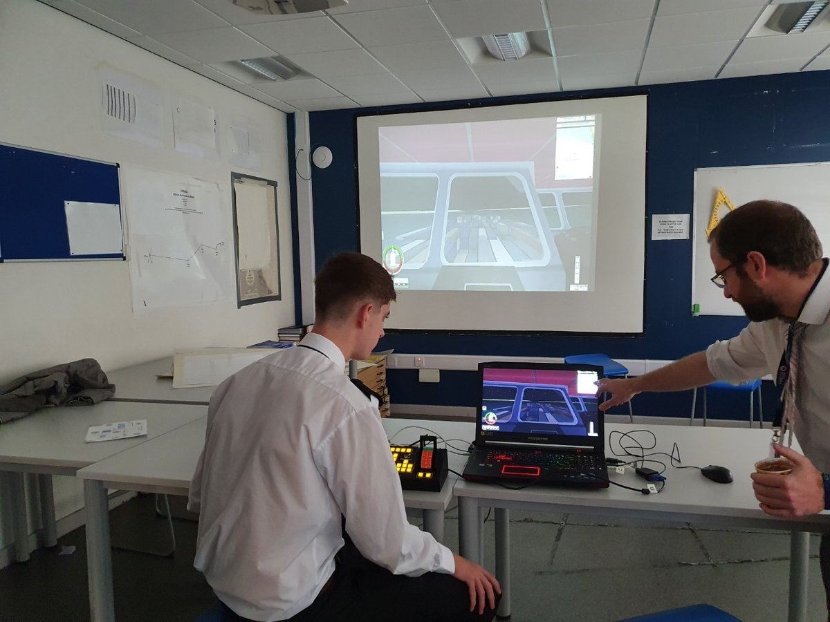 ssmarineschool's tweet photo. Our Phase 1 Deck Cadets have been practicing their Bridge #Watchkeeping skills using chartwork and our portable simulator. 

Find out more about the role as a Navigation Officer at our open day NEXT SATURDAY! 🌊 

Register now: ➡️ https://t.co/cpl55mwf37 

#SAT13TH #OPENDAY https://t.co/zuh1n0JetC