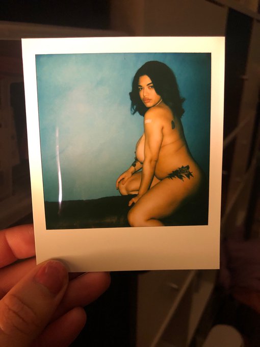 Keep you and other warm this winter, Polaroid gift sets ✨ order at drykettle@gmail.com   #polaroid https://t<a href="/tag/polaroid"class="tags"><span>#polaroid</span></a>