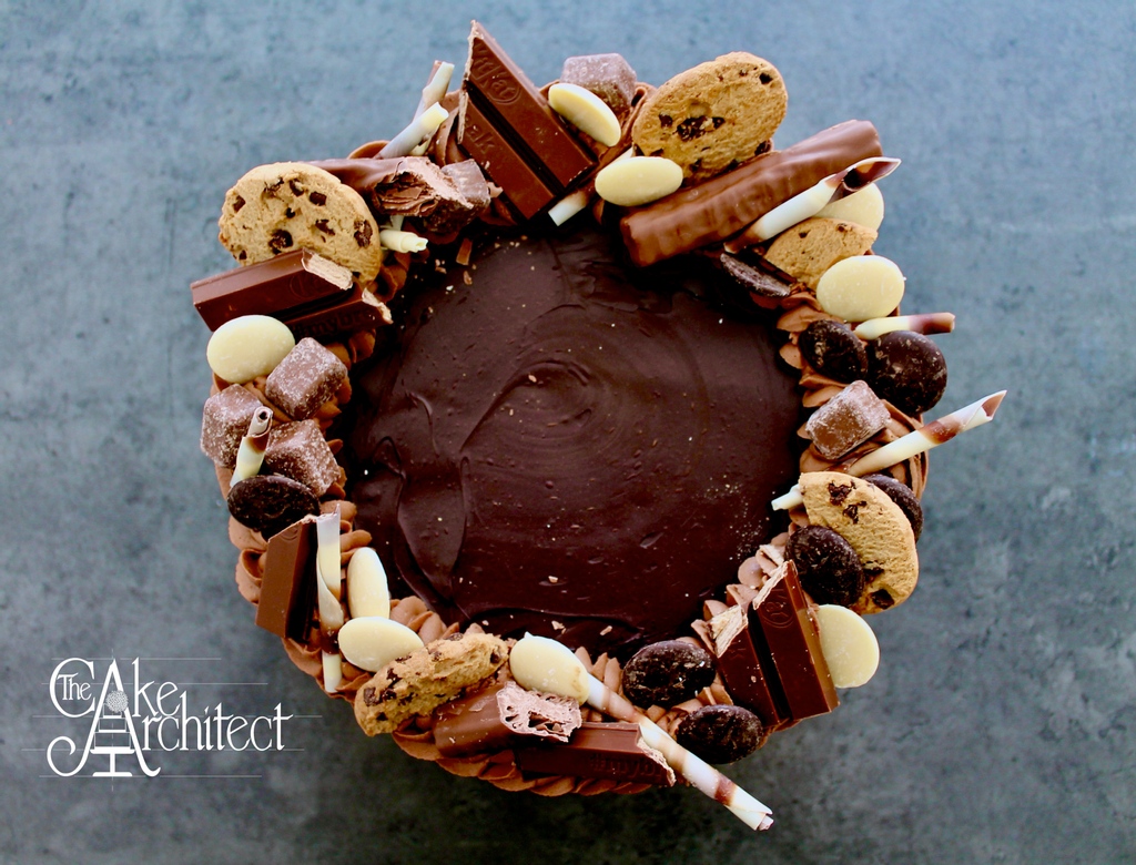 CakeArch's tweet image. How about a slice of cake with a warm mug of hot chocolate?!

#winterfeeling #Christmasiscoming #sliceofcake #hotchocolate #bespokecakes #cakesofinstagram #cakesforalloccasion #cakeinspiration #inspiringcakes