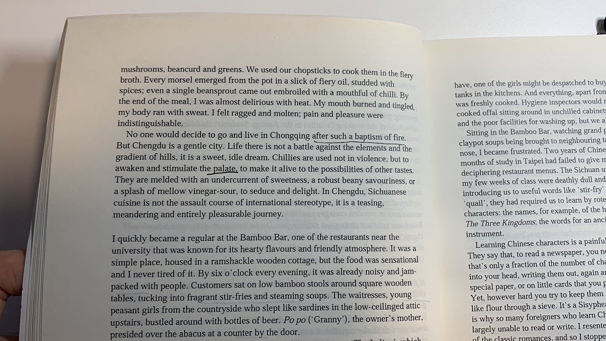jolyon129's tweet photo. 😂 @fuchsiadunlop I personally cannot stand the “fire” in Chongqing as well. This is quite a good explanation about how cuisine in Chengdu and Chongqin treat chillies differently! Even though my friend from Chongqing may not aggree with this. LOL. https://t.co/KUMNxGQyPg