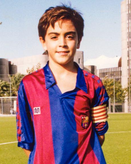 fcbarcelona_fra's tweet photo. 𝘓𝘦 𝘉𝘢𝘳𝘤̧𝘢 𝘳𝘦𝘵𝘳𝘰𝘶𝘷𝘦 𝘴𝘰𝘯 𝘧𝘢𝘤𝘵𝘦𝘶𝘳 𝘟 💫

#Xavi https://t.co/oIyU882z7p