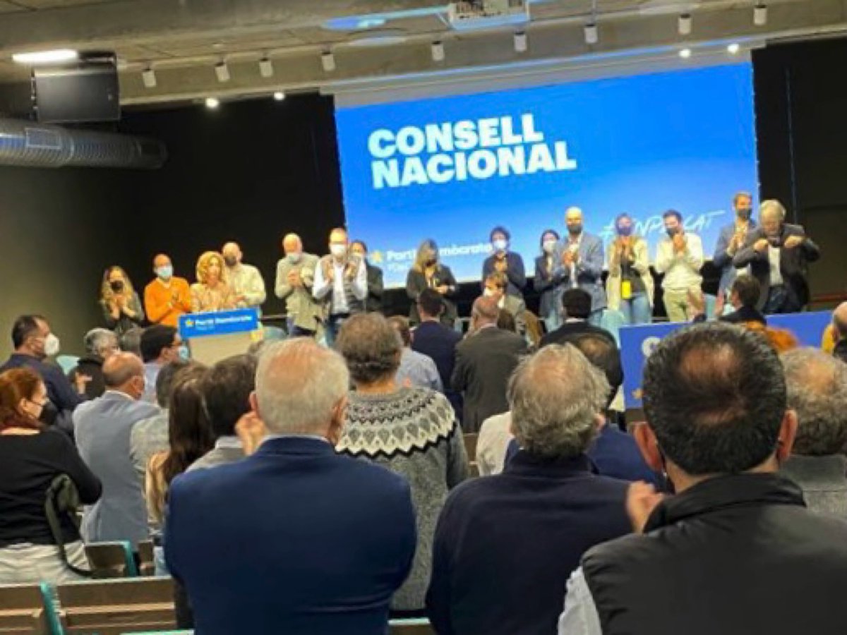 jofreserret's tweet photo. Avui des del @PD_Maresme acollim a #Calella el #CNPdecat Un dissabte matí de treball, debat, reflexió. #maresme #calella @Pdemocratacat https://t.co/lKGgb8De9w