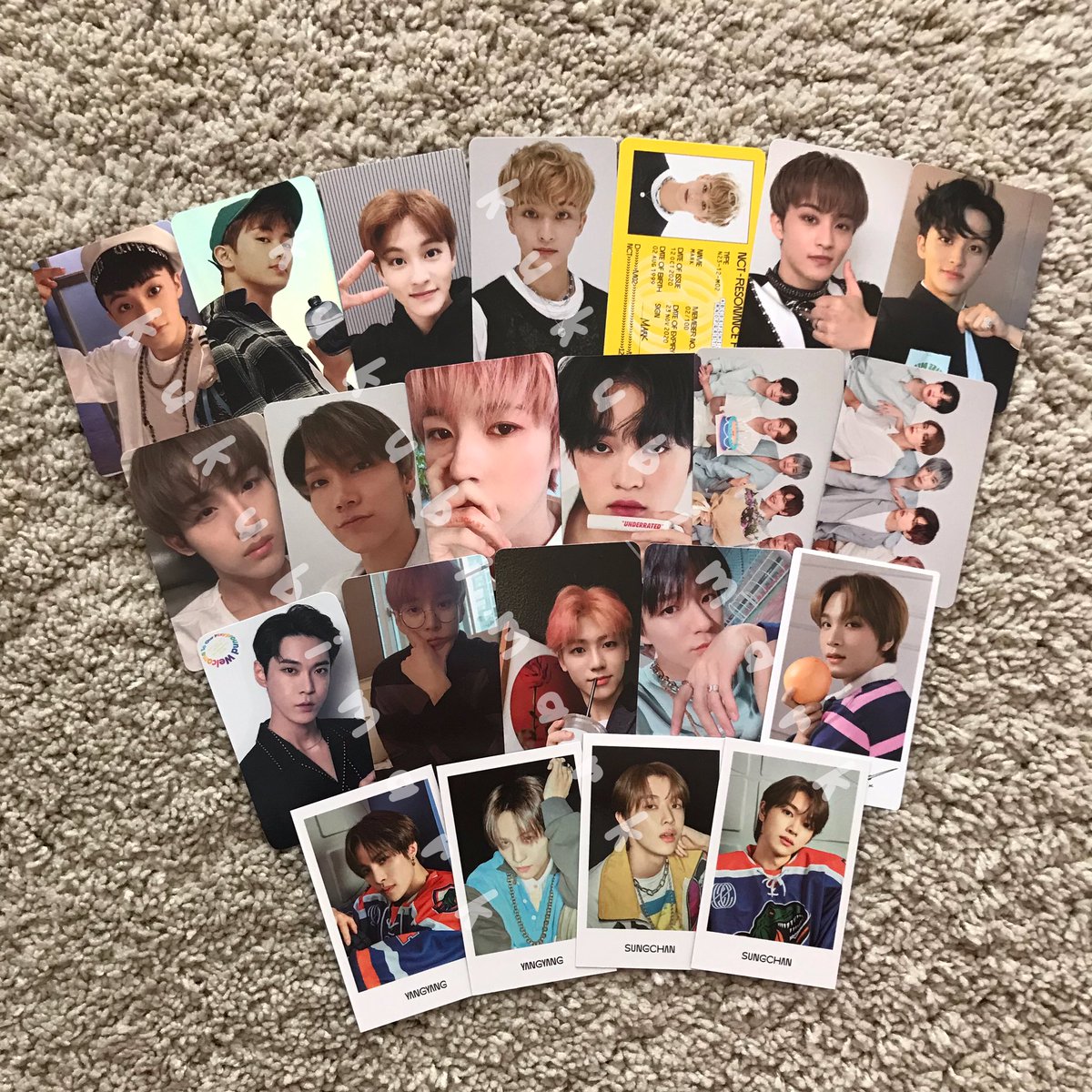 kukubimark's tweet photo. wts // want to sell
— rts are really appreciated! <3

nct wayv photocards

🖇 selling most of them in bundles
🖇 dm me for price &amp; condi
🖇 negotiable
🖇 dom tangsel
🖇 shopee available

# wts want to sell nct 127 dream wayv 90s love polaroid ready ina https://t.co/EE1x3BfsP2