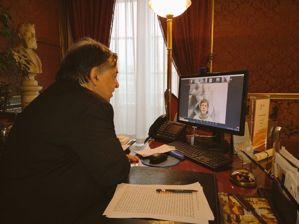 LeolucaOrlando1's tweet photo. Oggi ho partecipato al forum internazionale #IMBRICS promosso dal Ministero degli Affari Esteri della Federazione Russa. #Palermo conferma la sua centralità e grande attrattività internazionale. Polo di interesse per investimenti e partenariati tra pubblico e privato. https://t.co/SmtelokDId