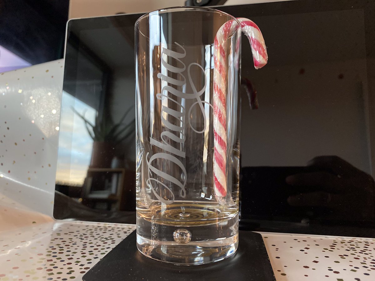 Monogram and Personalised Etched glasses ready for packaging and posting.

You can see the full range of products available for personalising on our website adinkra.shop 

#Glassware #GlassTumblers #GlassEtching #BlackPoundDay #ChristmasGifts #ChristmasCountdown