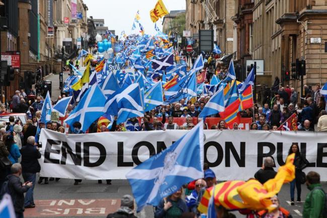 45albannach's tweet photo. I stand in solidarity with all those who will march for climate action and for #ScottishIndependence today. Wish I could have been there as well. 💚🌏🌍🏴🇪🇺🏴🏴🇪🇺💙 https://t.co/YxCc3oWpQb