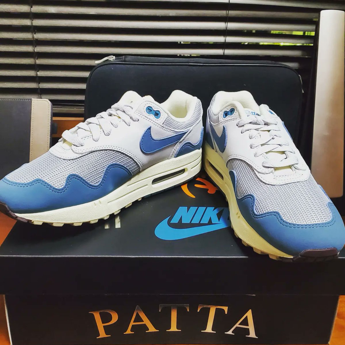 Swat911U's tweet photo. Pattaのエアマックス1可愛かったから、ノイズアクアも買ってしまった。
 #SNKRS https://t.co/Es8nq8zQFN