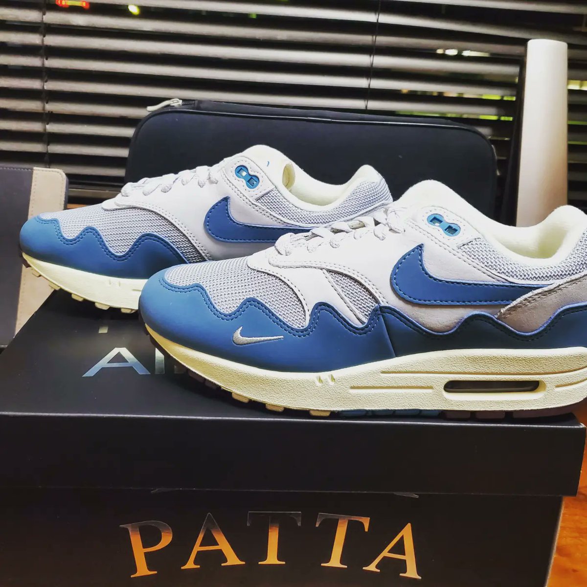 Swat911U's tweet photo. Pattaのエアマックス1可愛かったから、ノイズアクアも買ってしまった。
 #SNKRS https://t.co/Es8nq8zQFN