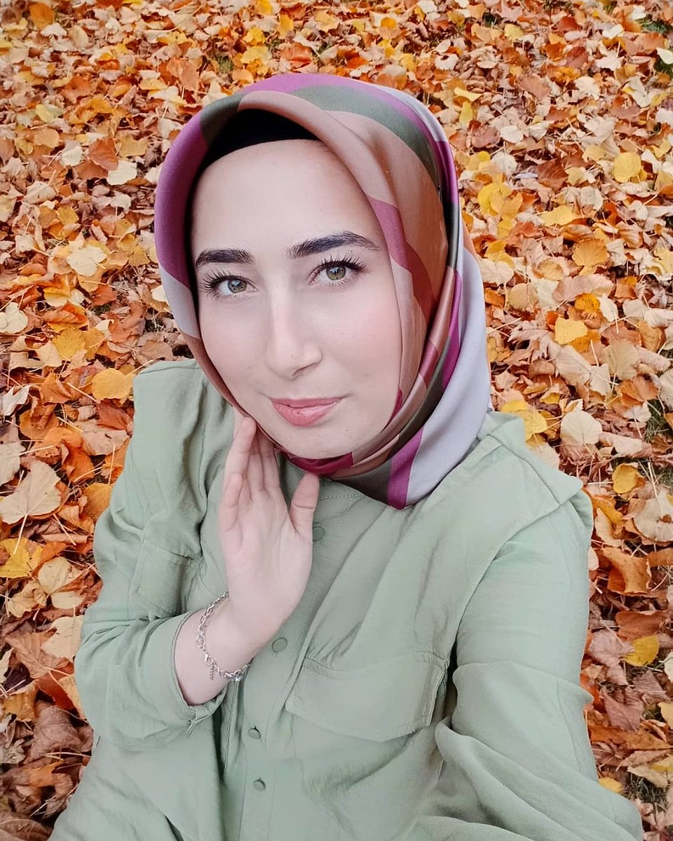 Bu sonbahar fotoğrafım olmayacak diye cok korktum😱 lafı açılmısķen sonbahar 💛 Ben