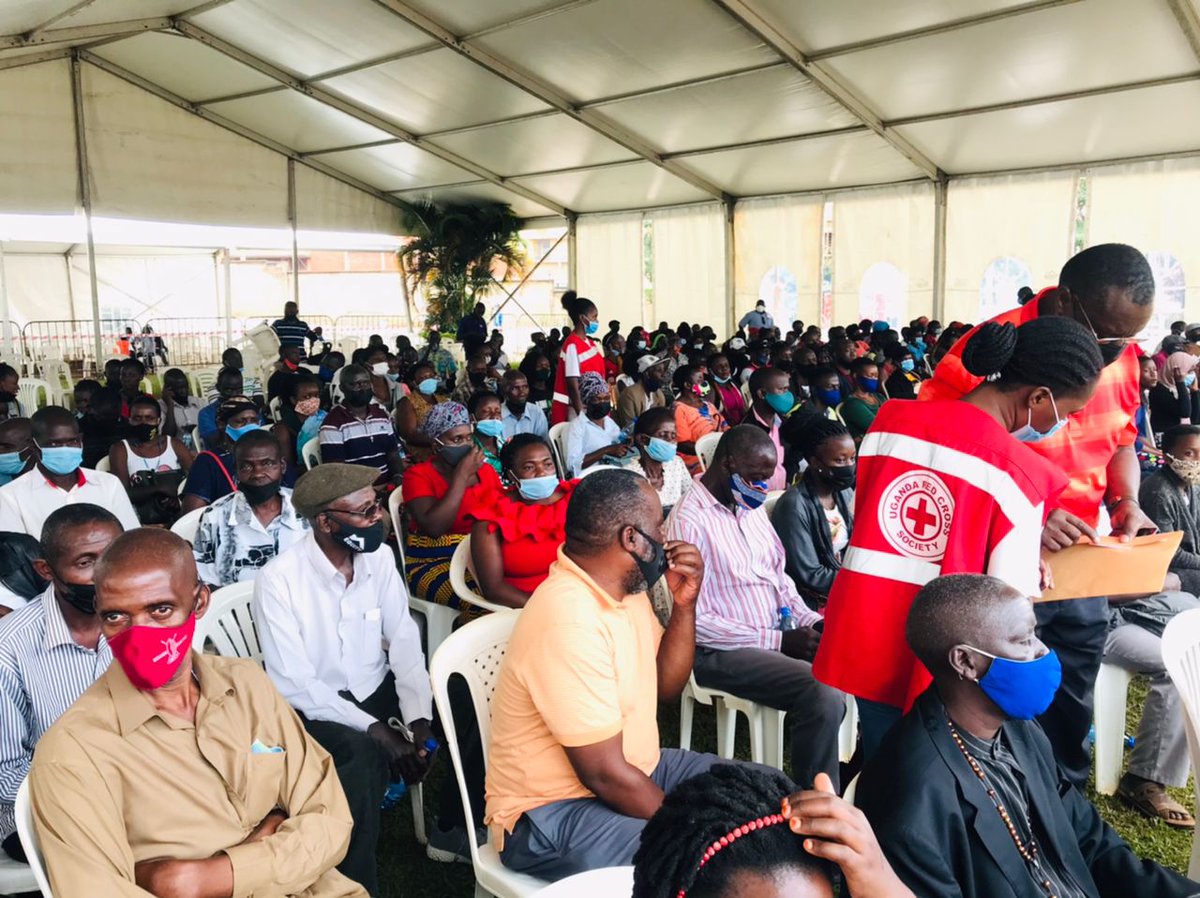 niceugorg's tweet photo. Ugandans turned up in big numbers at the @UgandaBreweries #FennaTugemebwe campaign at Bulange Mengo. The vaccination exercise is still on up to 5:00 PM.
Pass by and get your shot.
@KCCAUG @MinofHealthUG @PSF_Uganda @SafeBoda @UgandaRedCross @Tugende1 @VisionGroup @nbstv @bbstvug https://t.co/VqPGA0j6AF