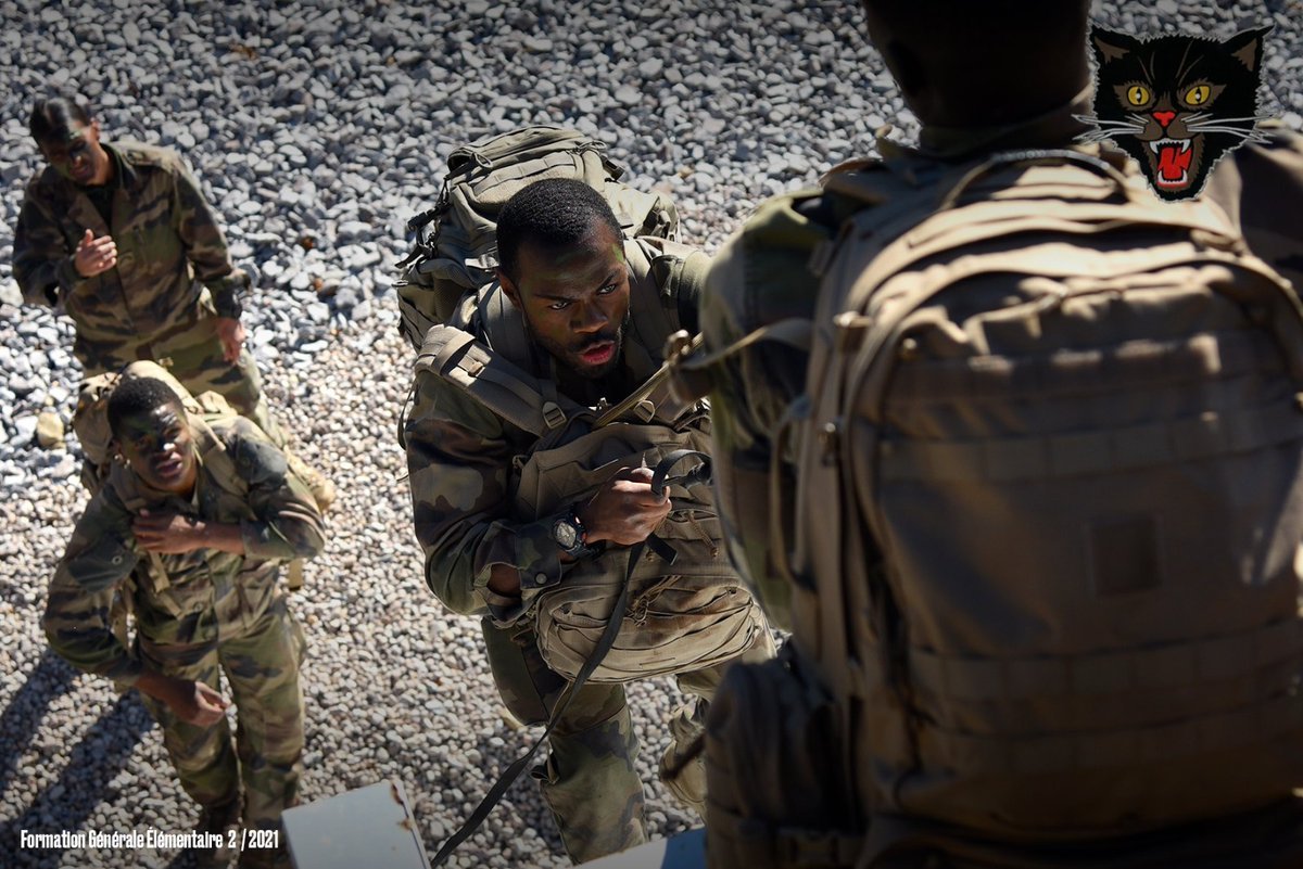 armeedeTerre's tweet image. 🗳 Élisez votre #PhotoDeLaSemaine !

1️⃣ #NosJeunesOps parcours collectif des futurs caporaux du #68RAA
2️⃣ #Aguerrissement combat au corps à corps avec les Diables rouges @152eRI
3️⃣ #MatosTerre tir CAESAR au @40RA_Officiel
4️⃣ #PrépaOps instruction combat ZURB pour le @35emeRI
👇