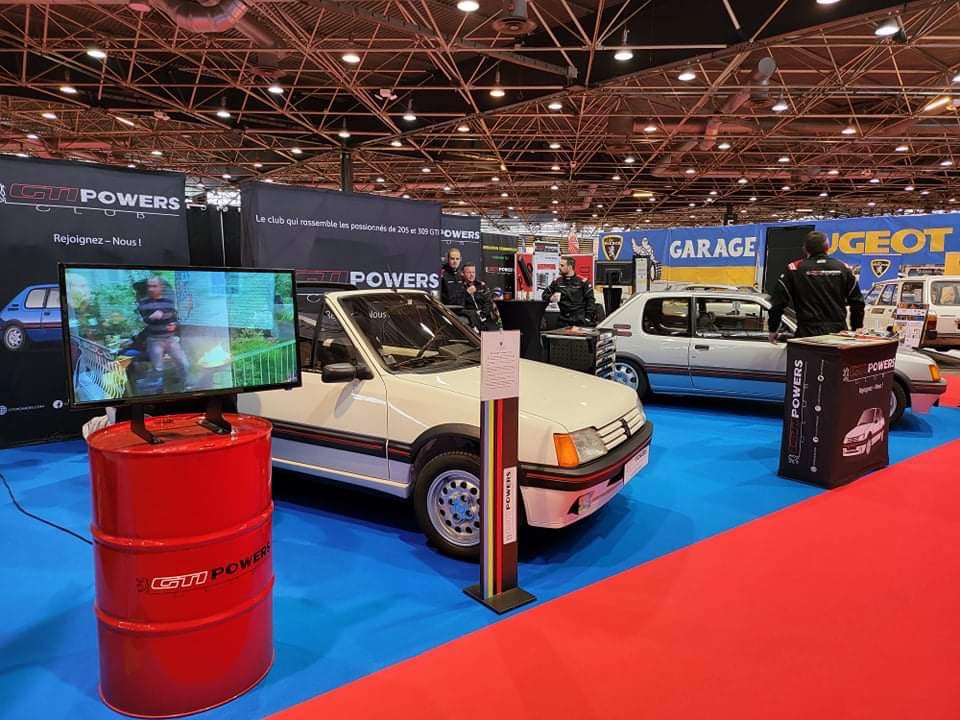 PSCUK_'s tweet photo. Our friends at the @GTIPOWERS club have an awesome stand at the Salon Epoqu’auto (think French @ClassicMotorNEC) with a silver early #205GTI and an alpine white #205CTI one their stand as well as their own merchandise. https://t.co/YQsDCn0iho