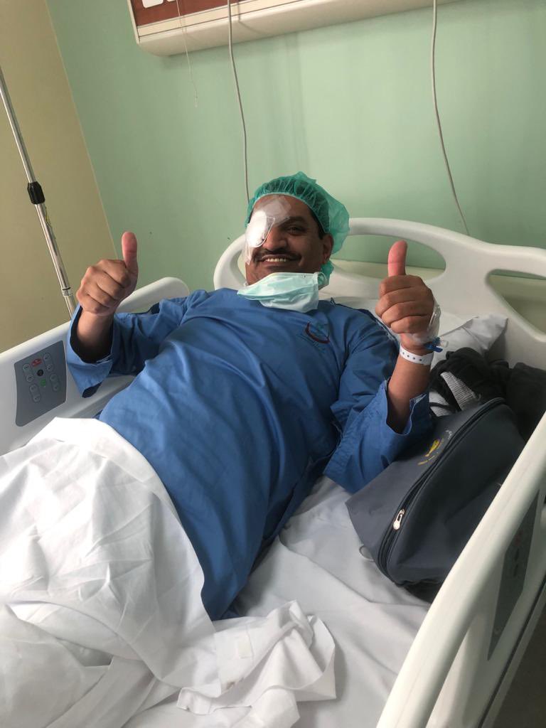 hisheam's tweet photo. اجرى الصديق : سليمان الجدعي
( أبوجود )  عملية بسيطة في العين
لازالة الماء الابيض وذلك في
المستشفى التخصصي ببريدة ..
لا باس عليك يا ابوجود وقدامك العافية
🌹🌹
#الرس https://t.co/ccJ5QQThws
