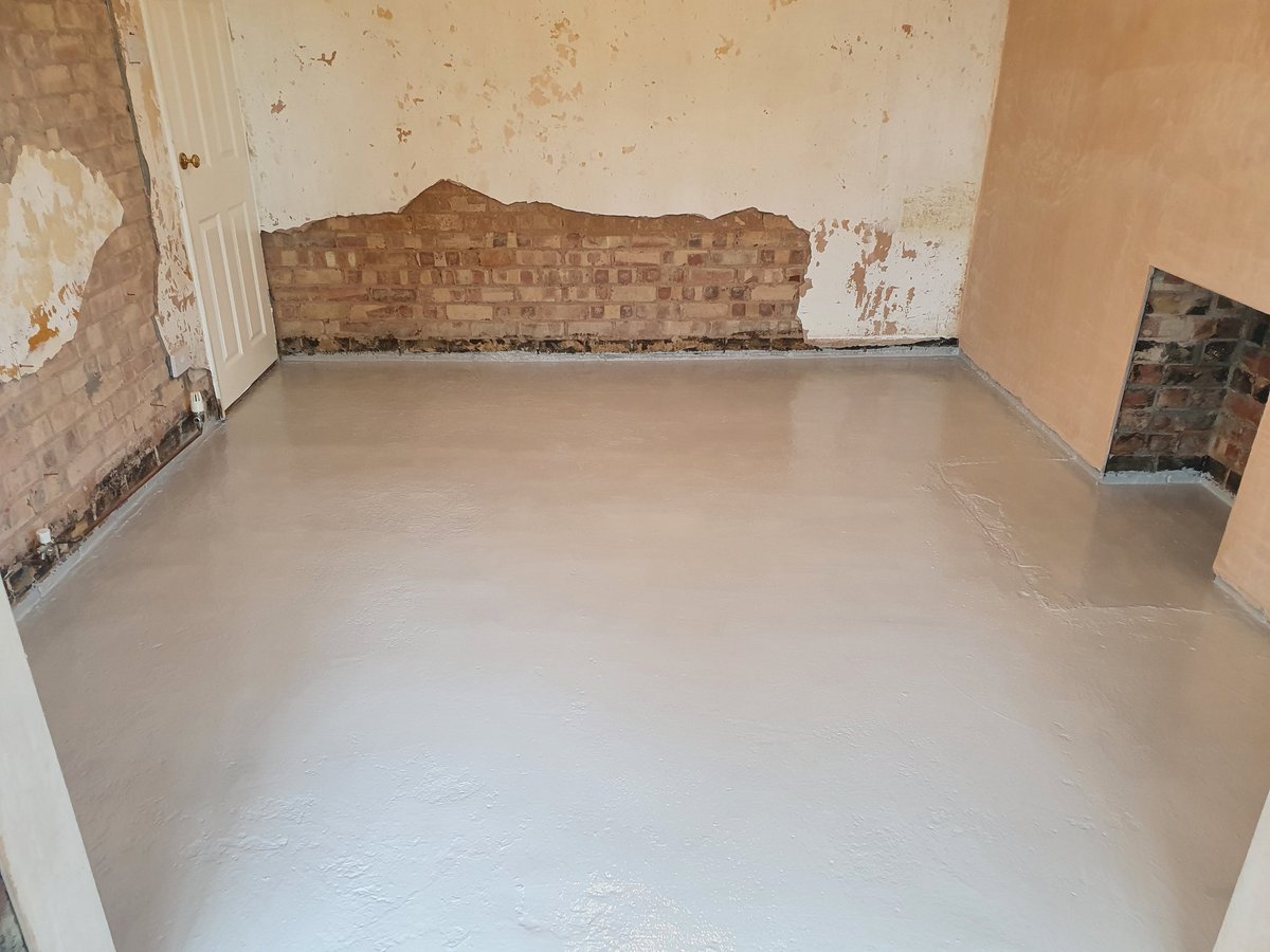 There is something quite satisfying about applying <a href="/SafeguardEurope/">Safeguard Europe</a> Drybase epoxy floor coating. We really like the colour.