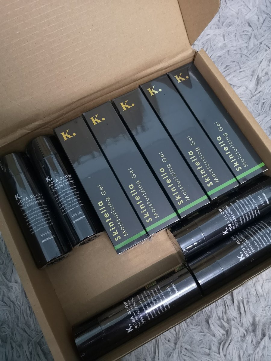 thelustreskin's tweet image. Tak banyak but l'm so proud of myself ❤️

Alhamdulillah, first time restock 3W Clinic Sunblock bnyak2 sebab org selalu tanya &amp;amp; cepat sold out🥺

Kayman Moisturizer pon hot stuff ya, almost tiap minggu org request COD🥳

shp.ee/7yjwxyb

#kaymanbentong #3wclinic #sunblock