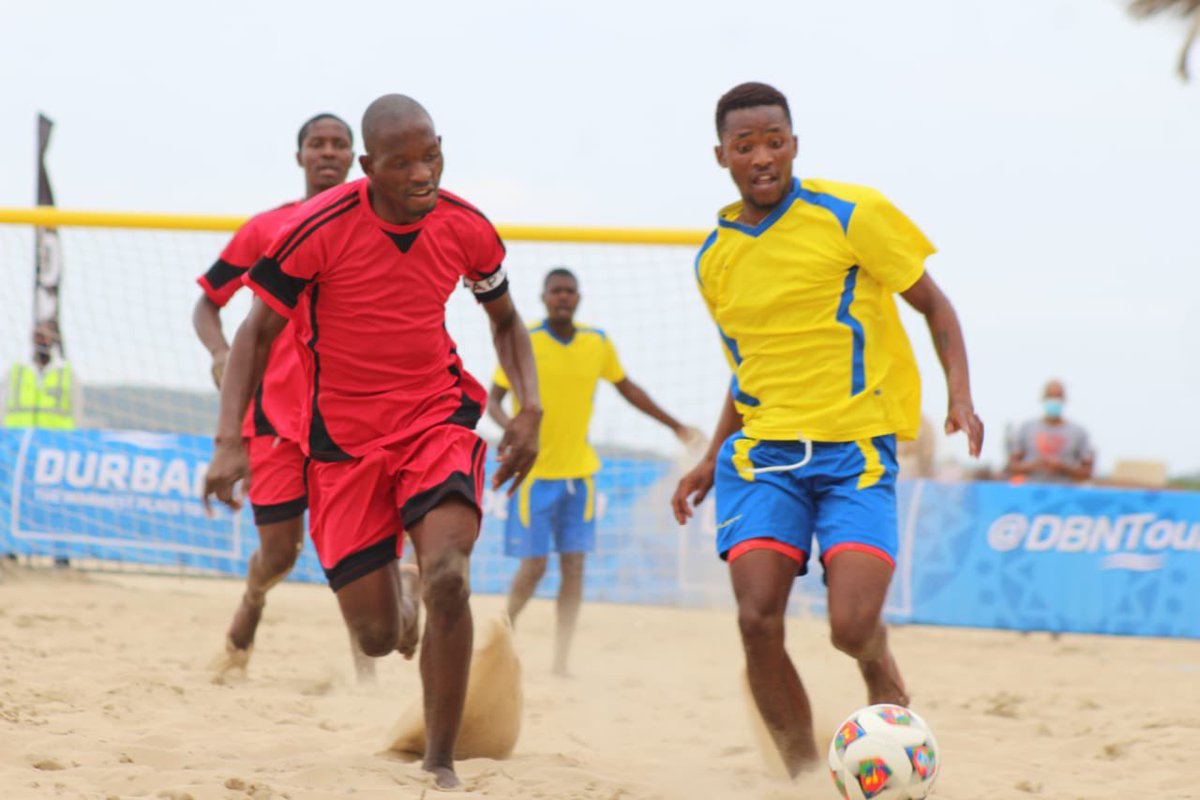 ProBeachSoccer1's tweet photo. Shayamoya claimed an impressive 10-4 victory against Mahlombe Beach Soccer Club. 

#woz’obona #Pbssa #kzn #beach https://t.co/h3pDSKvcMj