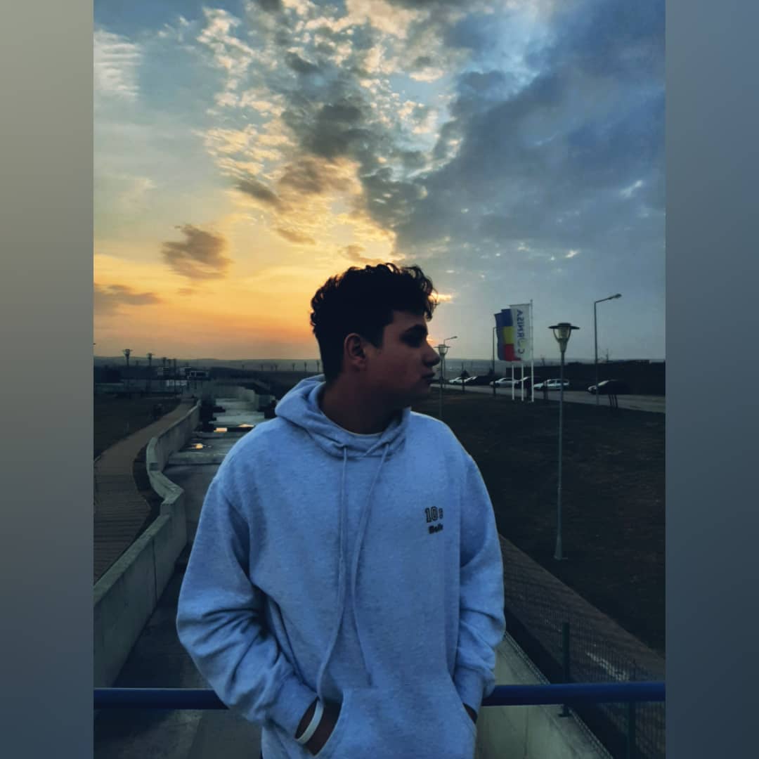 __florin___'s tweet photo. 📷By Photo:@robert_uzZ 📸 https://t.co/jkhtGZvOCD
