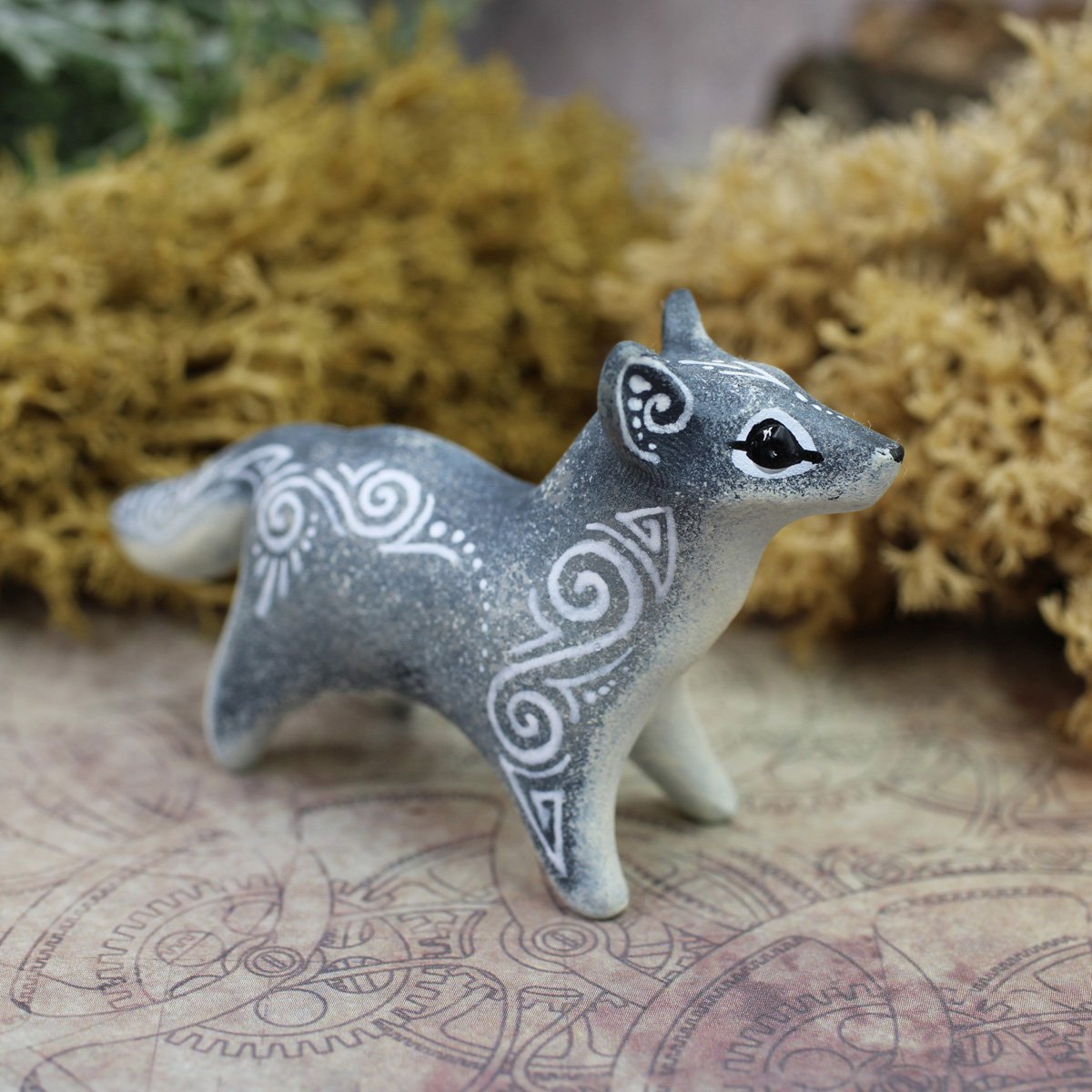 rainbowmarleo's tweet photo. A winter fox brought snowy blizzard twirls on its fur
More magic animals, ❤️click
https://t.co/hktx0jq69L
#fox #gift #decor #polar #animal #whitefox #polarfox #totem #ornamental #silverfox #figure #figurine #miniature #sculpture #minifox #winterfox #tundra #ethnic #tribal https://t.co/nTd6KwbKM7