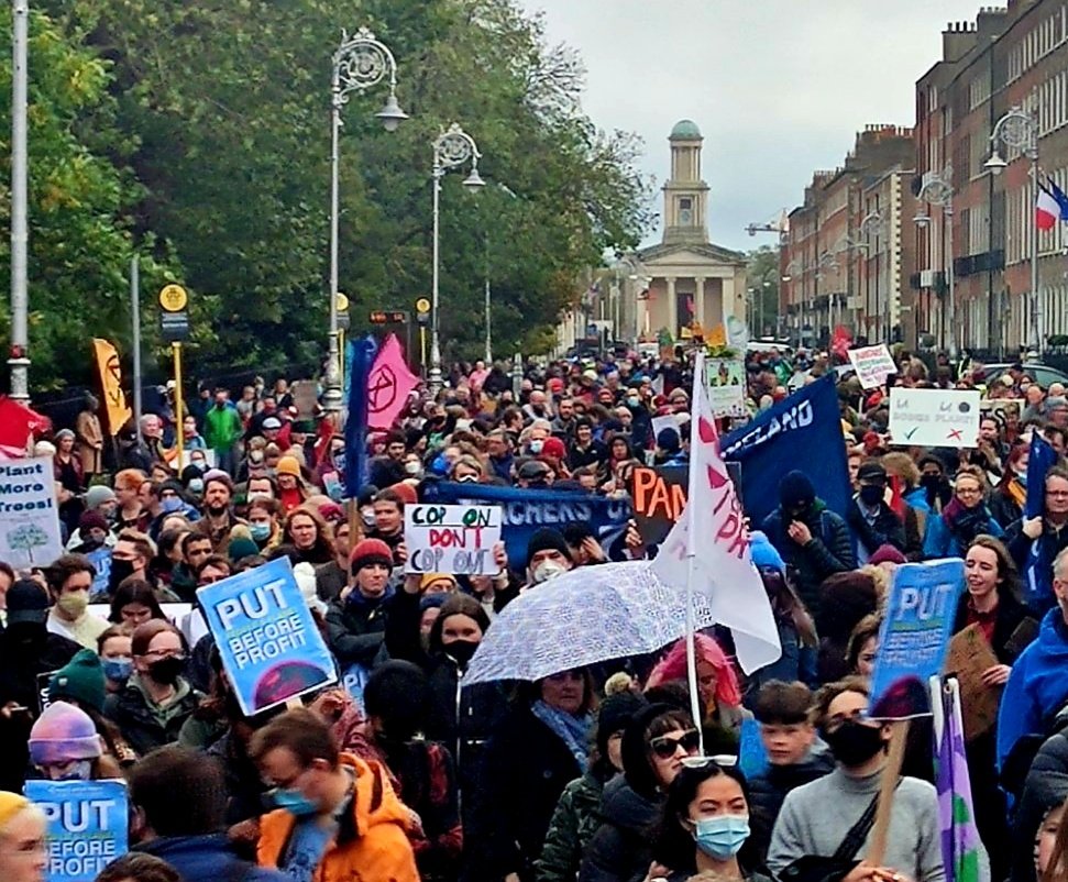 Fantastic crowd at todays #COP26 protest in Dublin.

#PutPlanetBeforeProfit
#ClimateAction 
#ClimateJustice #COP26Ireland